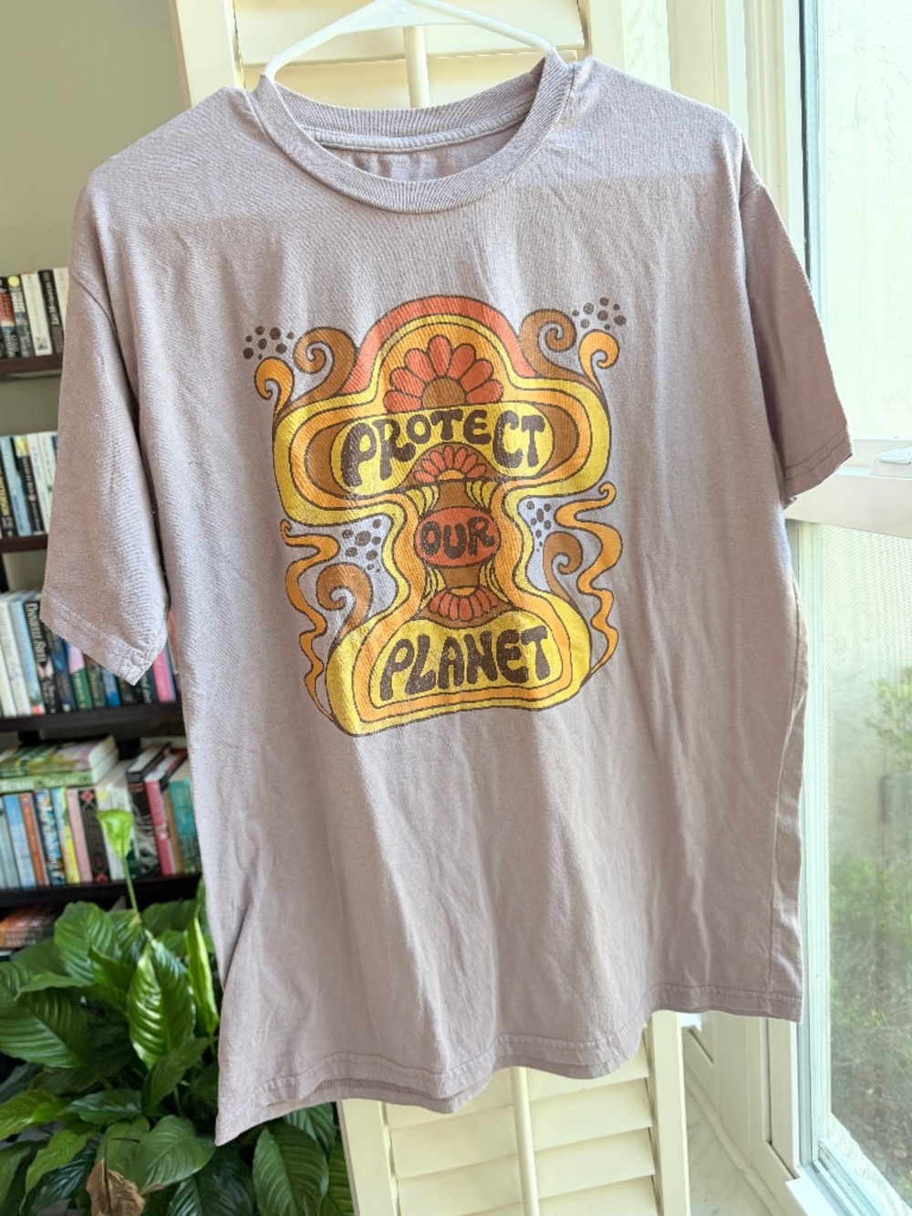 Mauve Tee "Protect Our Planet"